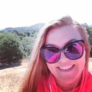 Meet your Posher, Becky